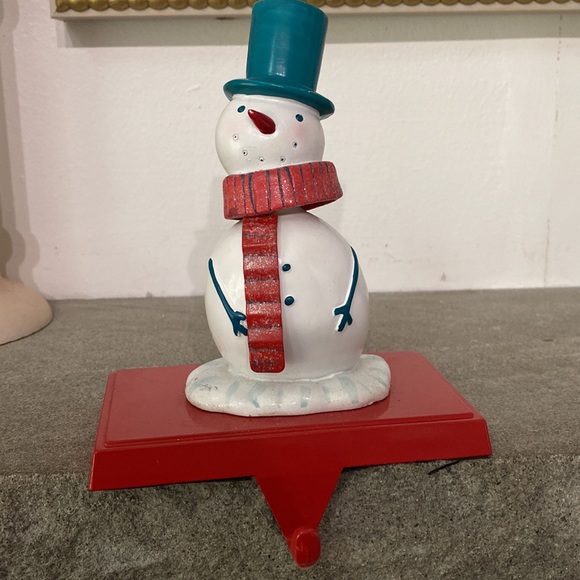 Holiday Snowman Stocking Holder 🎄✨⛄️💖🎄 - Picture 3 of 8